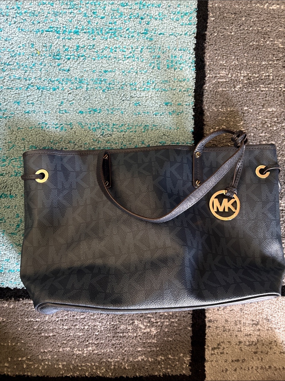 Michael Kors Navy Blue Shoulder Bag with Zippered Pouch